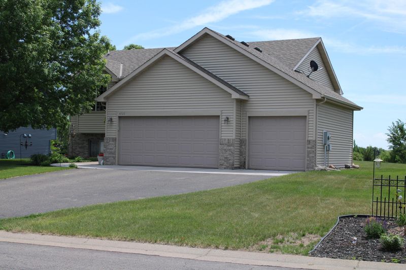 4725 Sterling Dr, Big Lake, MN 55309