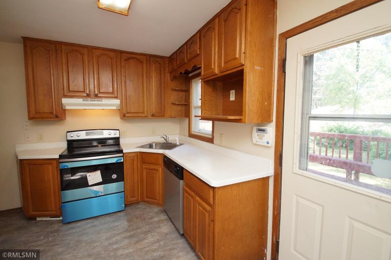 1704 Reaney Ave, Saint Paul, MN 55106