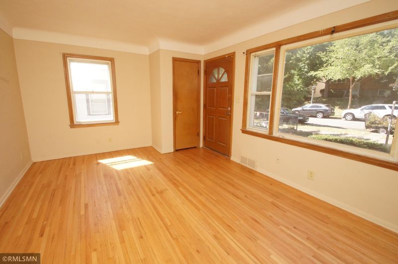 1704 Reaney Ave, Saint Paul, MN 55106