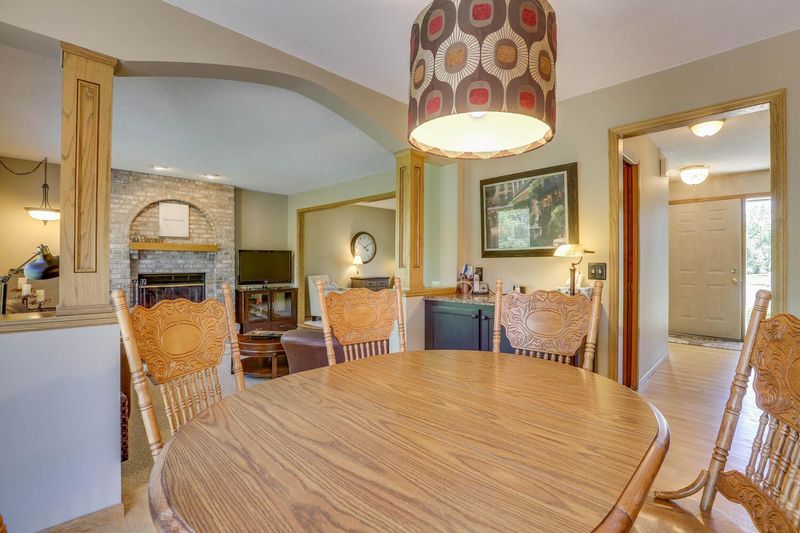 6312 Deerwood Ln, Lino Lakes, MN 55014