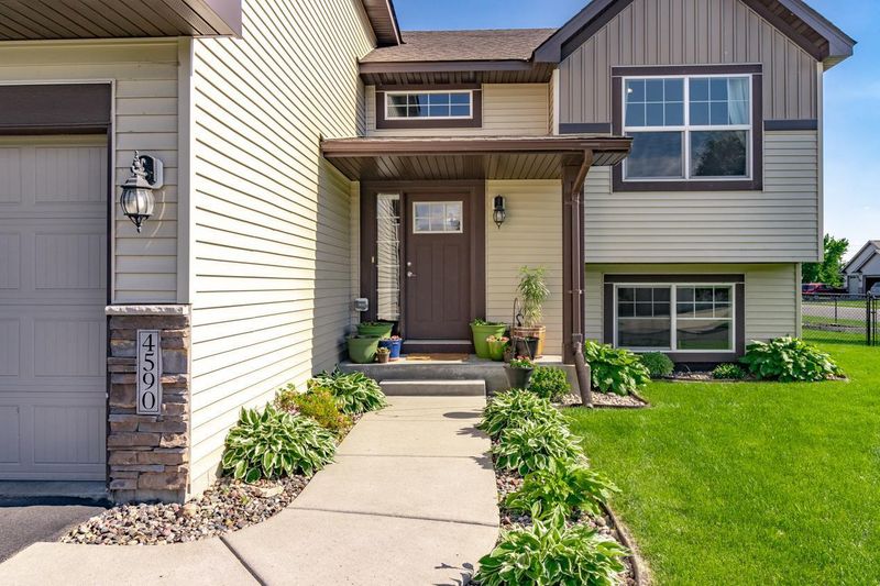 4590 196th St W, Farmington, MN 55024