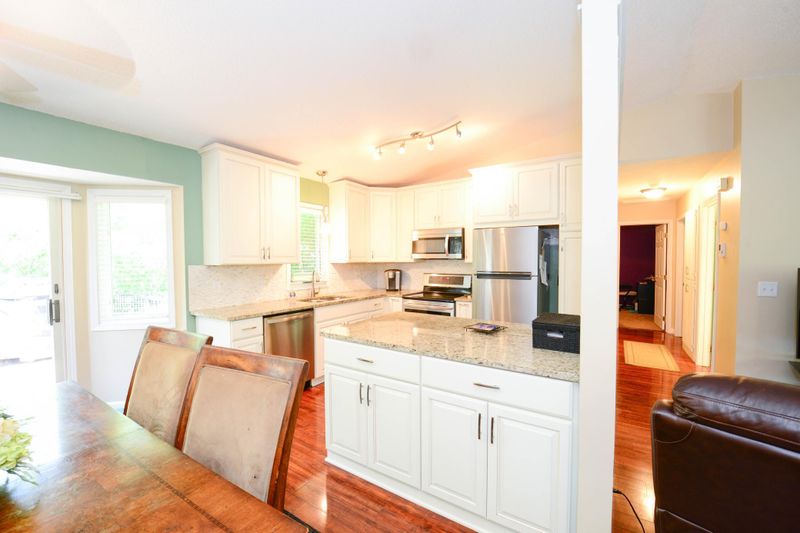 2147 Murphy Ave, Shakopee, MN 55379