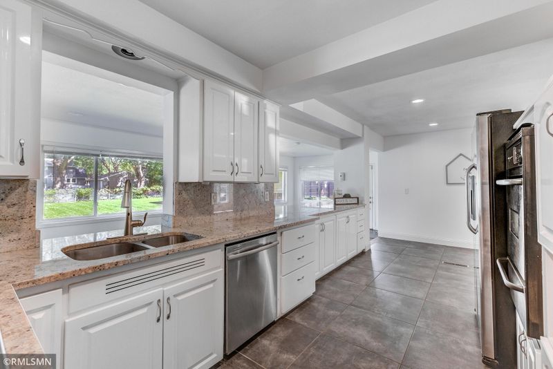 8243 Washburn Ave S, Bloomington, MN 55431