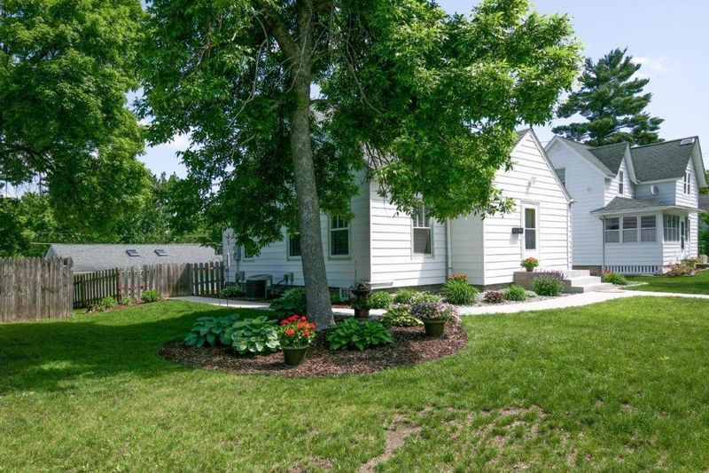 222 Minnesota St E, Cannon Falls, MN 55009