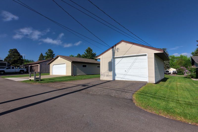 408 6th Ave N, Biwabik, MN 55708