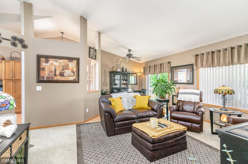 14007 Cobbler Ave, Rosemount, MN 55068