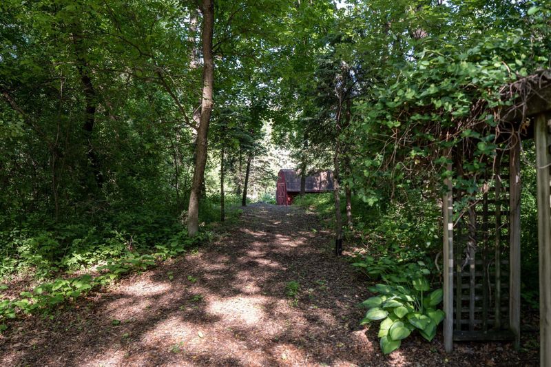 2689 Daybreak Ct SE, Rochester, MN 55904