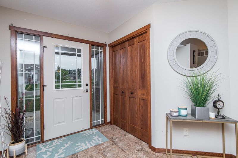 3993 Stone Point Dr NE, Rochester, MN 55906