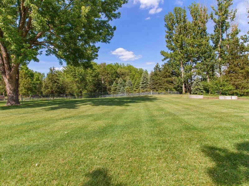 7116 Lakeview Dr, Lino Lakes, MN 55014