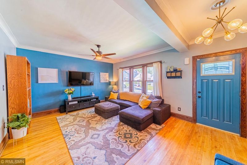 768 Rose Ave E, Saint Paul, MN 55106