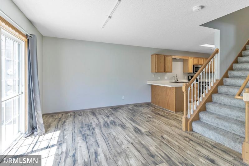 1742 Riverwood Dr, Burnsville, MN 55337