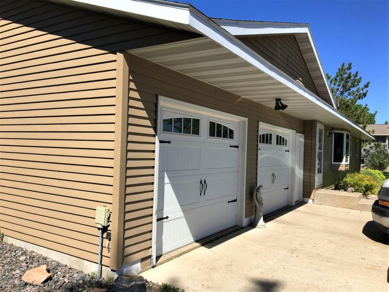 1207 Lakeview Dr, Sauk Centre, MN 56378