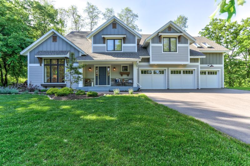 2545 62nd St E, Inver Grove Heights, MN 55076