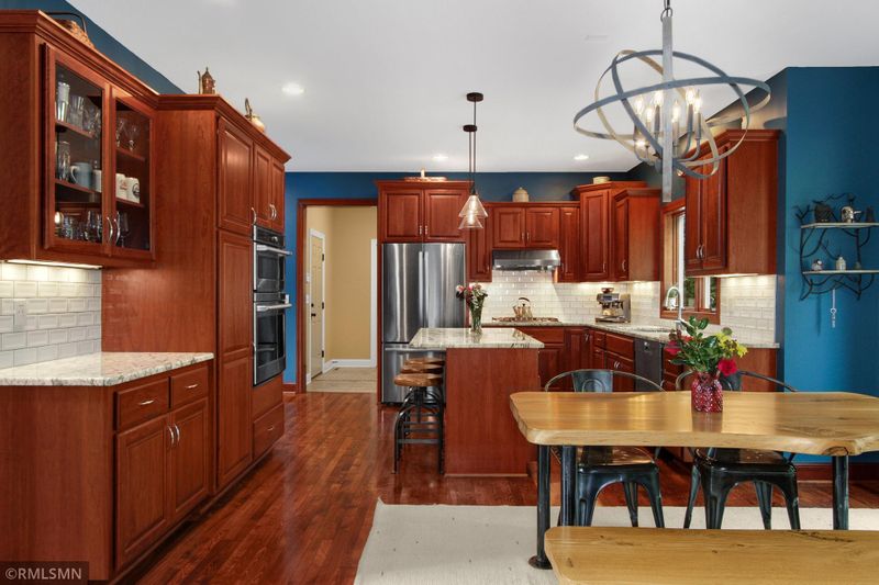 2463 Salem Heights Ln SW, Rochester, MN 55902