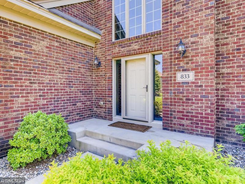 833 Ramsey Ave, Carver, MN 55315