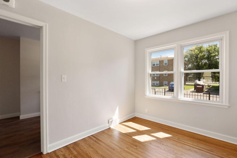 85 Orme St E #3, West Saint Paul, MN 55118