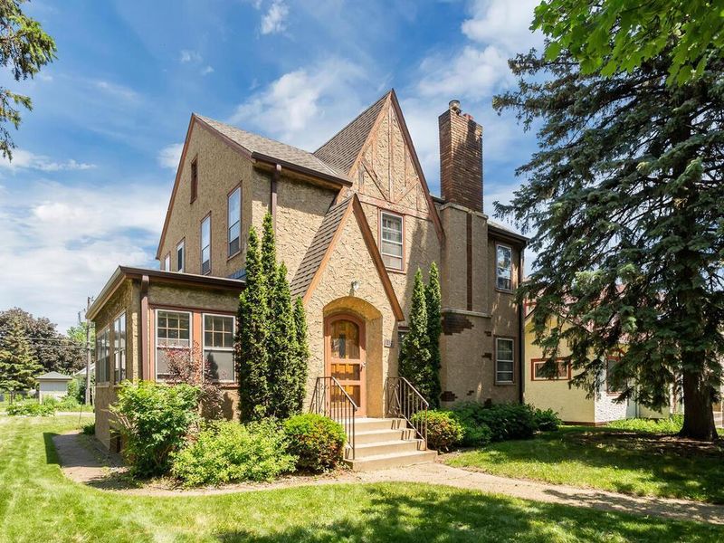 1127 Maryland Ave E, Saint Paul, MN 55106