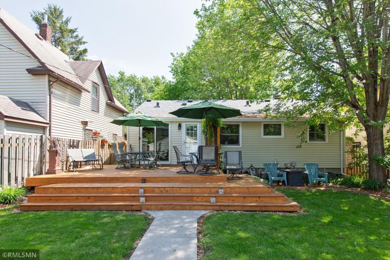 1027 Topping St, Saint Paul, MN 55103