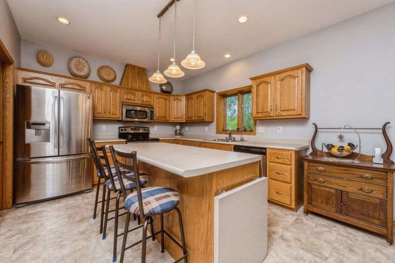 424 5th St SE, Pine Island, MN 55963