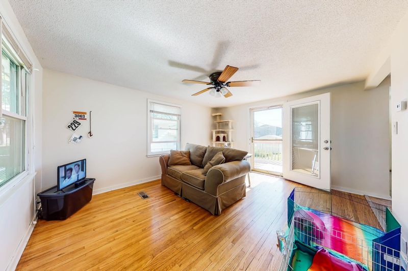 405 5th St NW, Montgomery, MN 56069