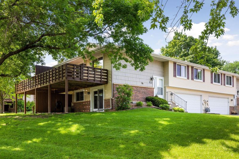 9641 Ensign Cir, Bloomington, MN 55438