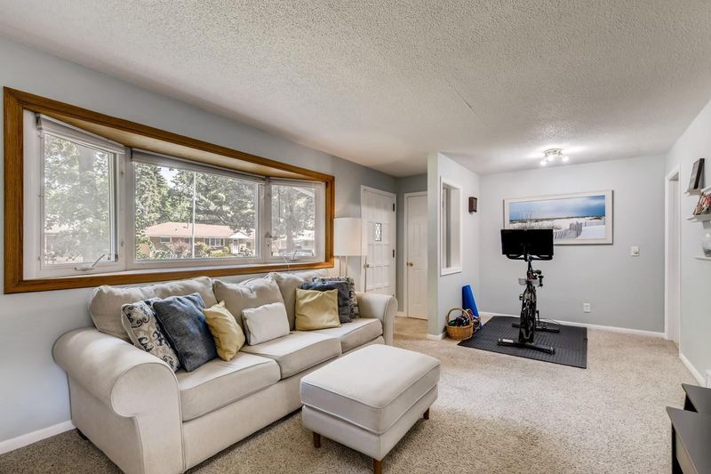 5419 45th Ave N, Robbinsdale, MN 55422