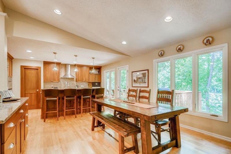 6530 Evergreen Ln N, Maple Grove, MN 55369