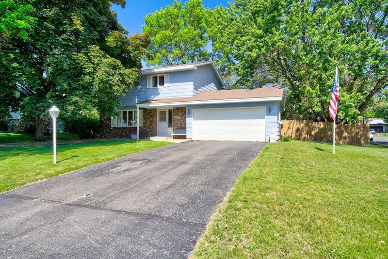 7370 Memory Ln NE, Fridley, MN 55432