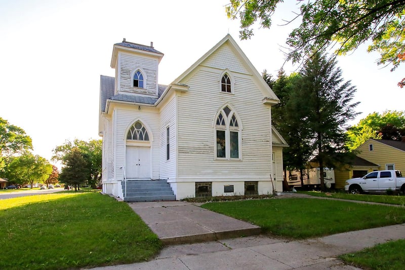 232 4th Ave S, Brownton, MN 55312