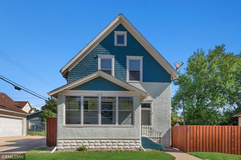 612 E 37th St, Minneapolis, MN 55407