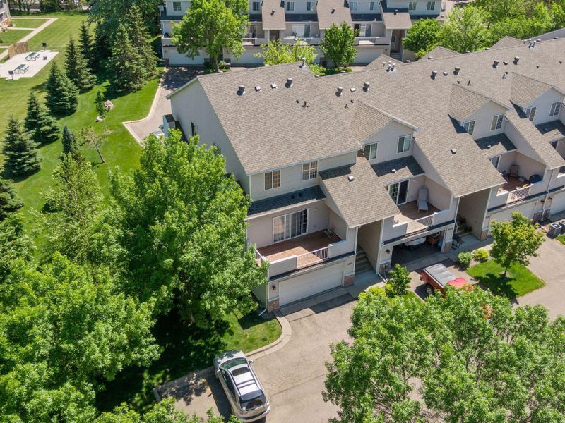 7635 Nicholas Way, Chanhassen, MN 55317