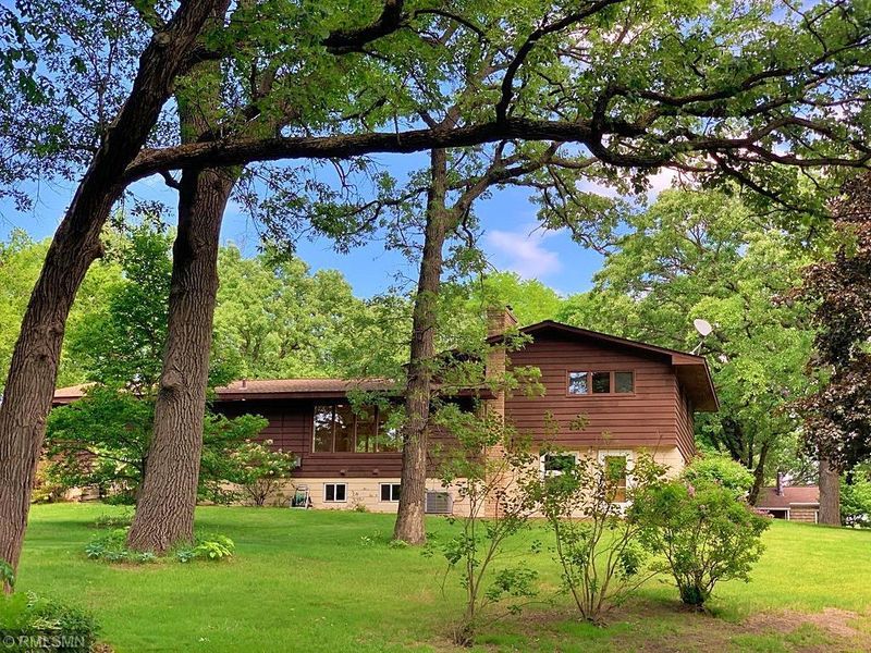 375 Floral W, Shoreview, MN 55126