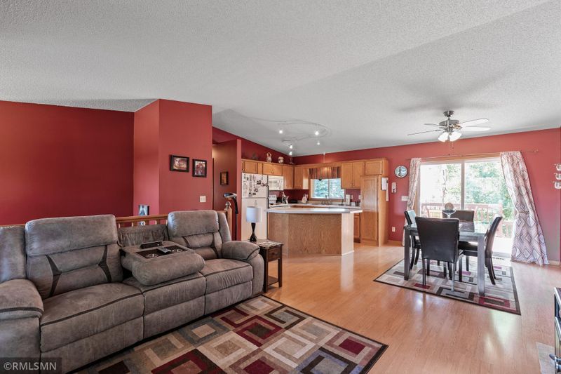 18212 Hudson St NW, Elk River, MN 55330