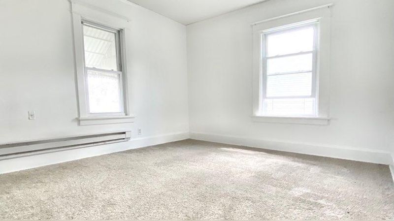 848 Thomas Ave, Saint Paul, MN 55104