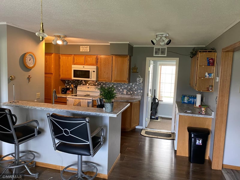 107 W 1st W St, Argyle, MN 56713