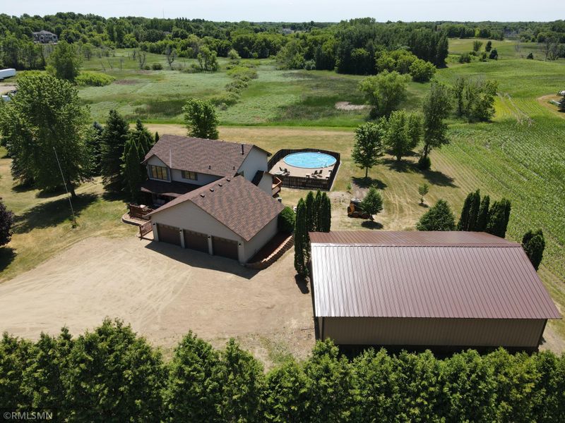 5095 Nielsen Cir, Loretto, MN 55357