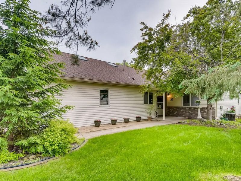 443 Maine St S, Bayport, MN 55003