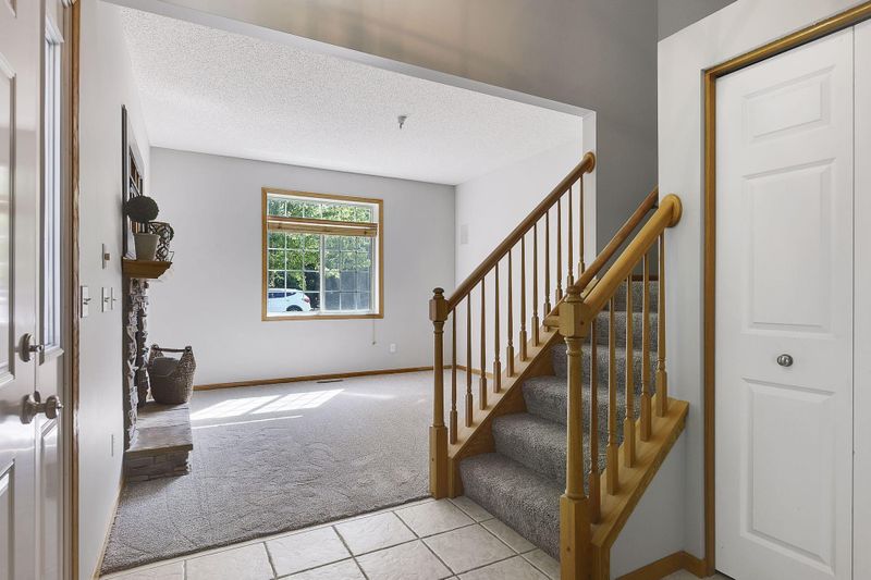 17692 Hackberry Ct, Eden Prairie, MN 55347