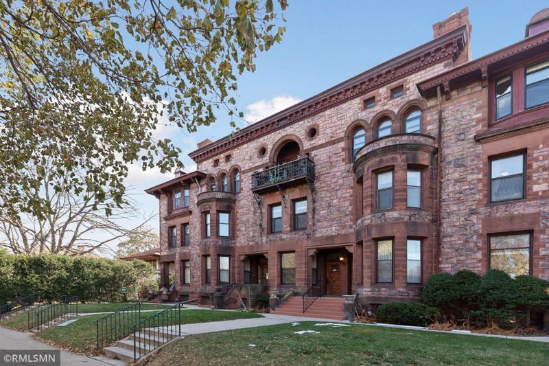 598 Summit Ave #598-2, Saint Paul, MN 55102