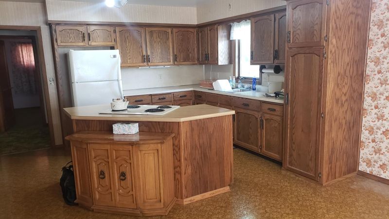 77681 410th St, Truman, MN 56088