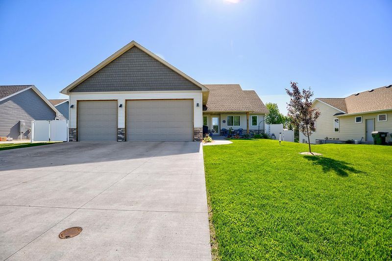 802 11th Ave NE, Lonsdale, MN 55046