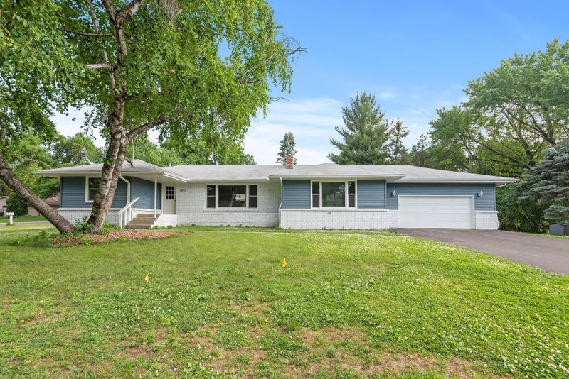 1071 Cullen Ave, Mendota Heights, MN 55120