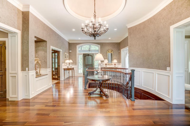 4 Blue Flag Ct, North Oaks, MN 55127