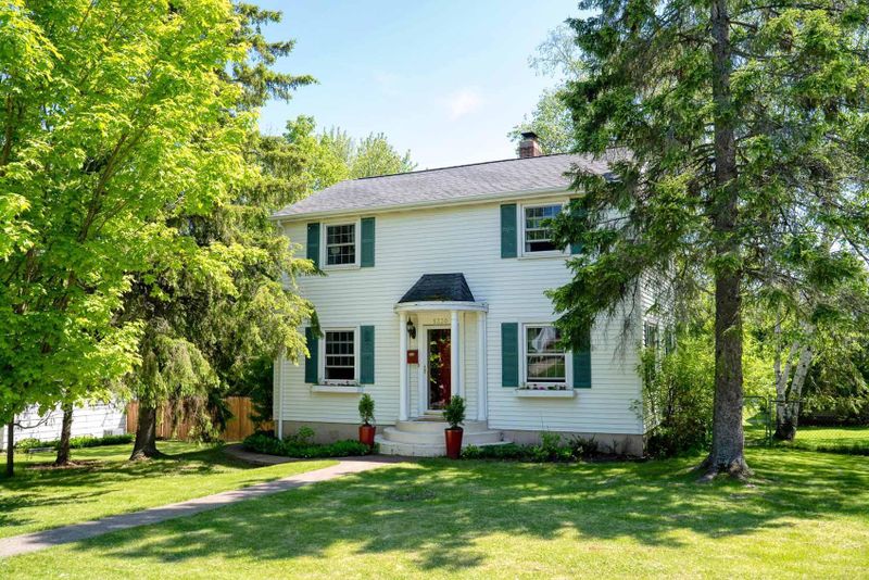 5330 Oakley St, Duluth, MN 55804