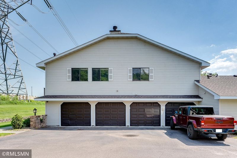 7584 Vinewood Ct, Maple Grove, MN 55311