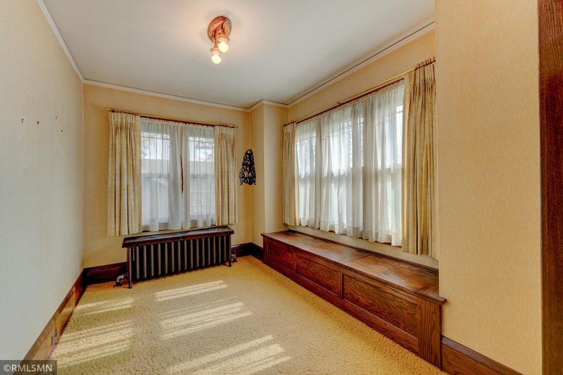 3111 Irving Ave N, Minneapolis, MN 55411