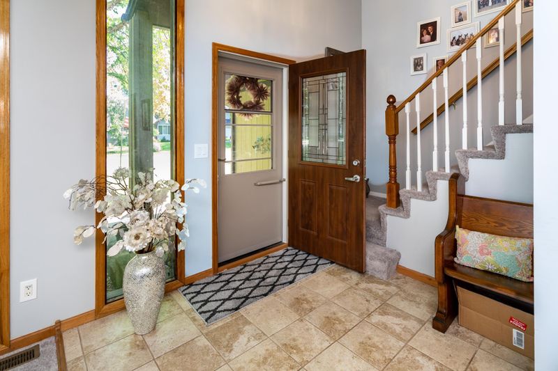10092 161st St W, Lakeville, MN 55044