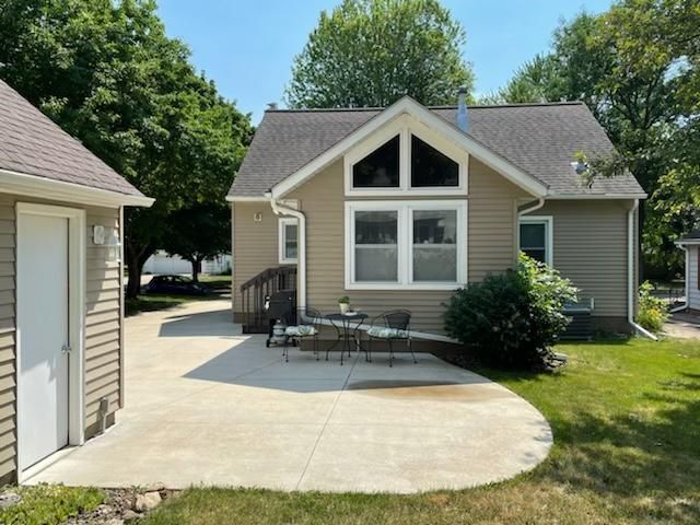 1305 2nd St NW, Austin, MN 55912