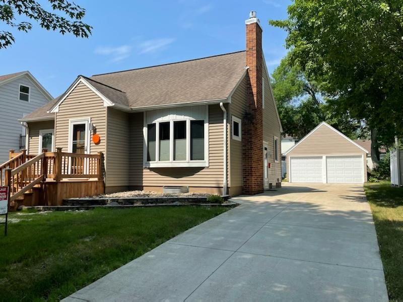 1305 2nd St NW, Austin, MN 55912