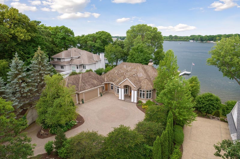 20980 Channel Dr, Greenwood, MN 55331